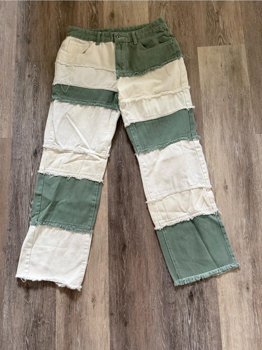 SHEIN Two-Tone Green and Cream Wide-Leg Pants
